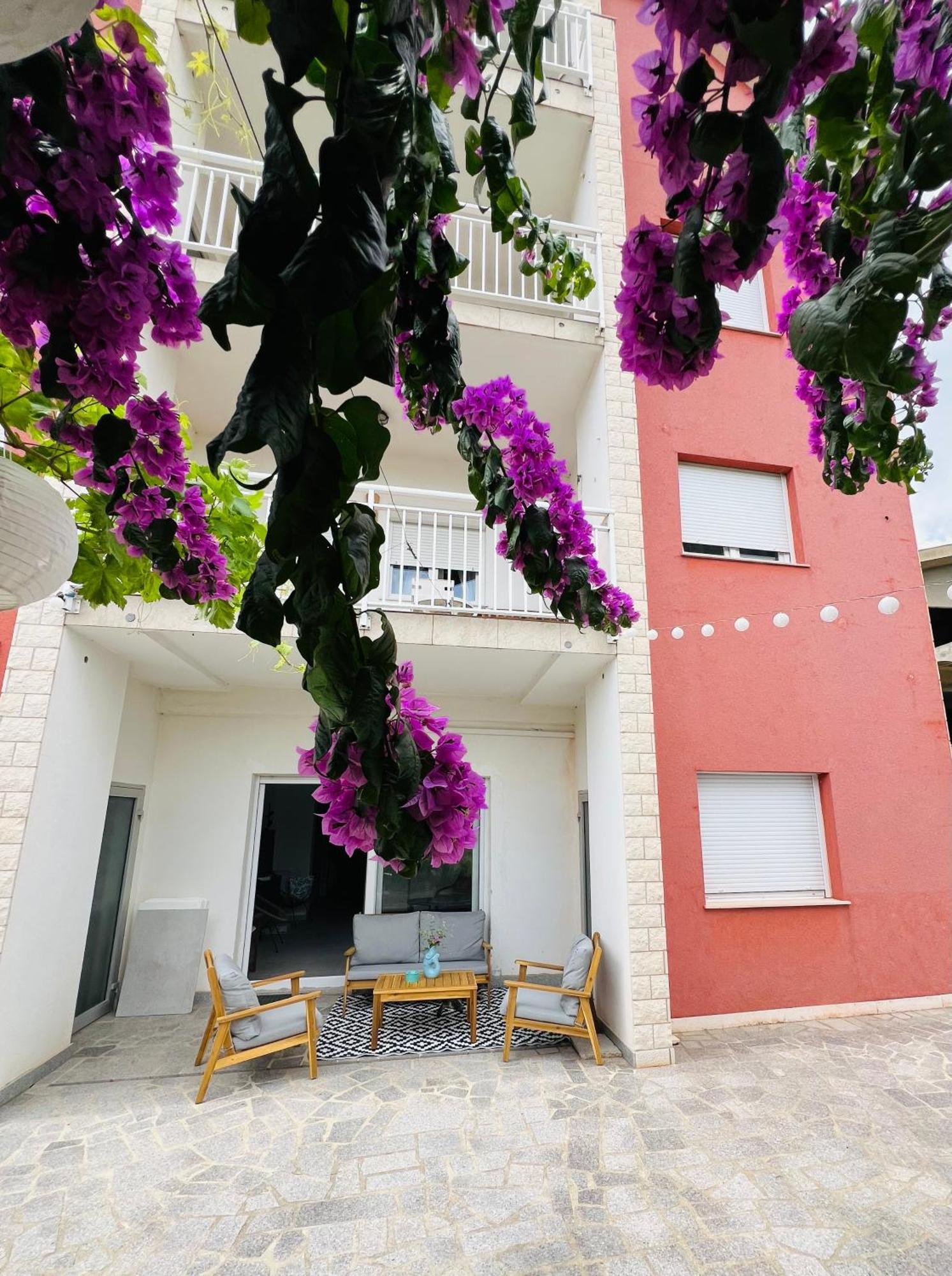 Apartments Zora Трогир Екстериор снимка
